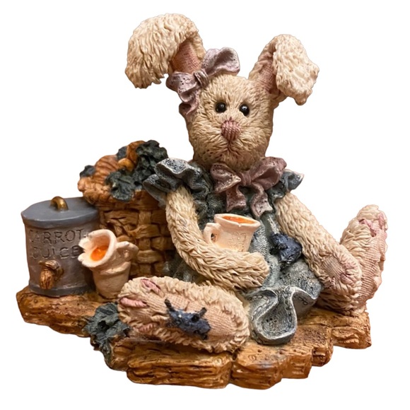 Boyds Bears & Friends. Amelia’s Enterprise… Carrot Juice  1994 - Picture 1 of 3